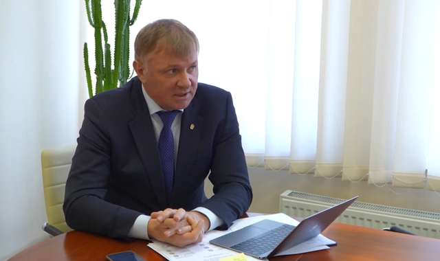 Noul an școlar a venit pentru profesori fără majorarea salariilor. Constantin Cuiumju: „Guvernarea găsește doar promisiuni”