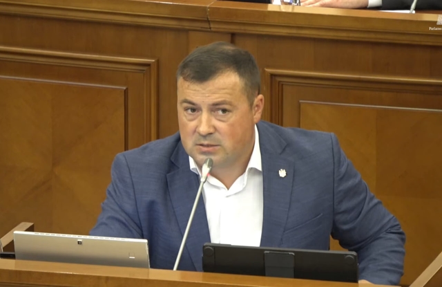 Parlamentul a aprobat în prima lectură licențierea temporară a importurilor de cereale. Proiectul deputatului Partidului Nostru, Serghei Ivanov, a acumulat 83 de voturi!