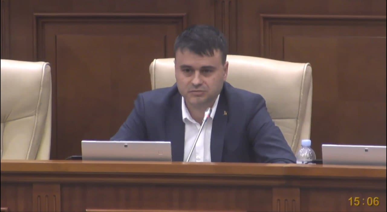 Deputatul Partidului Nostru, Alexandr Berlinschii  atrage atenția asupra riscului de devalorizare a leului în 2026