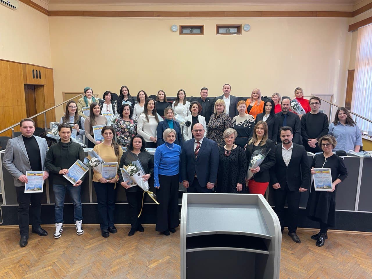 (FOTO) Primarii Partidului Nostru, mesaje de recunoștință și omagiu pentru oamenii de cultură cu ocazia Zilei Naționale a Culturii și aniversării lui Mihai Eminescu (10)