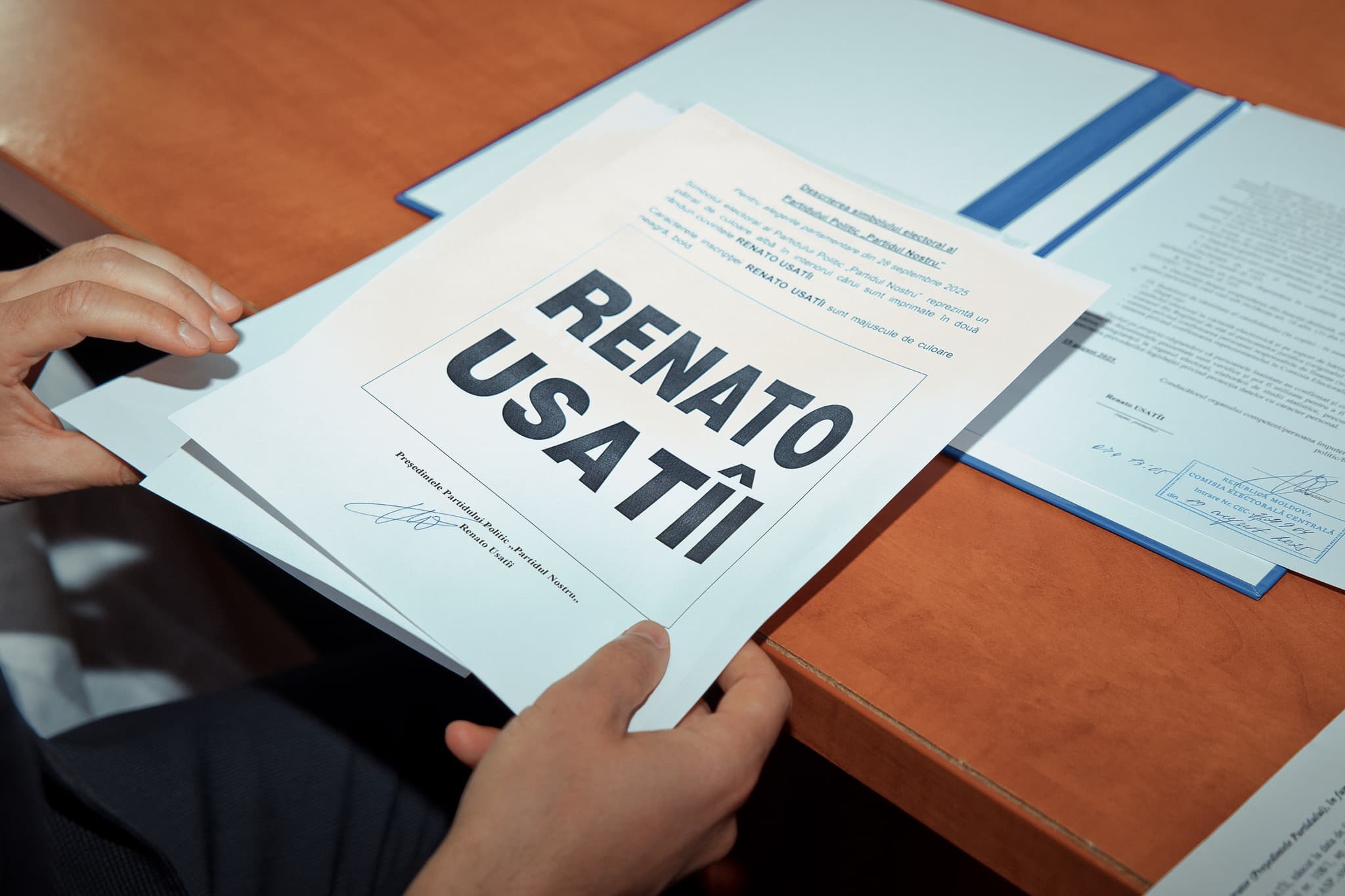   Partidul Nostru a depus la CEC actele și lista candidaților în vederea înregistrării pentru alegerile parlamentare din 28 septembrie (13)