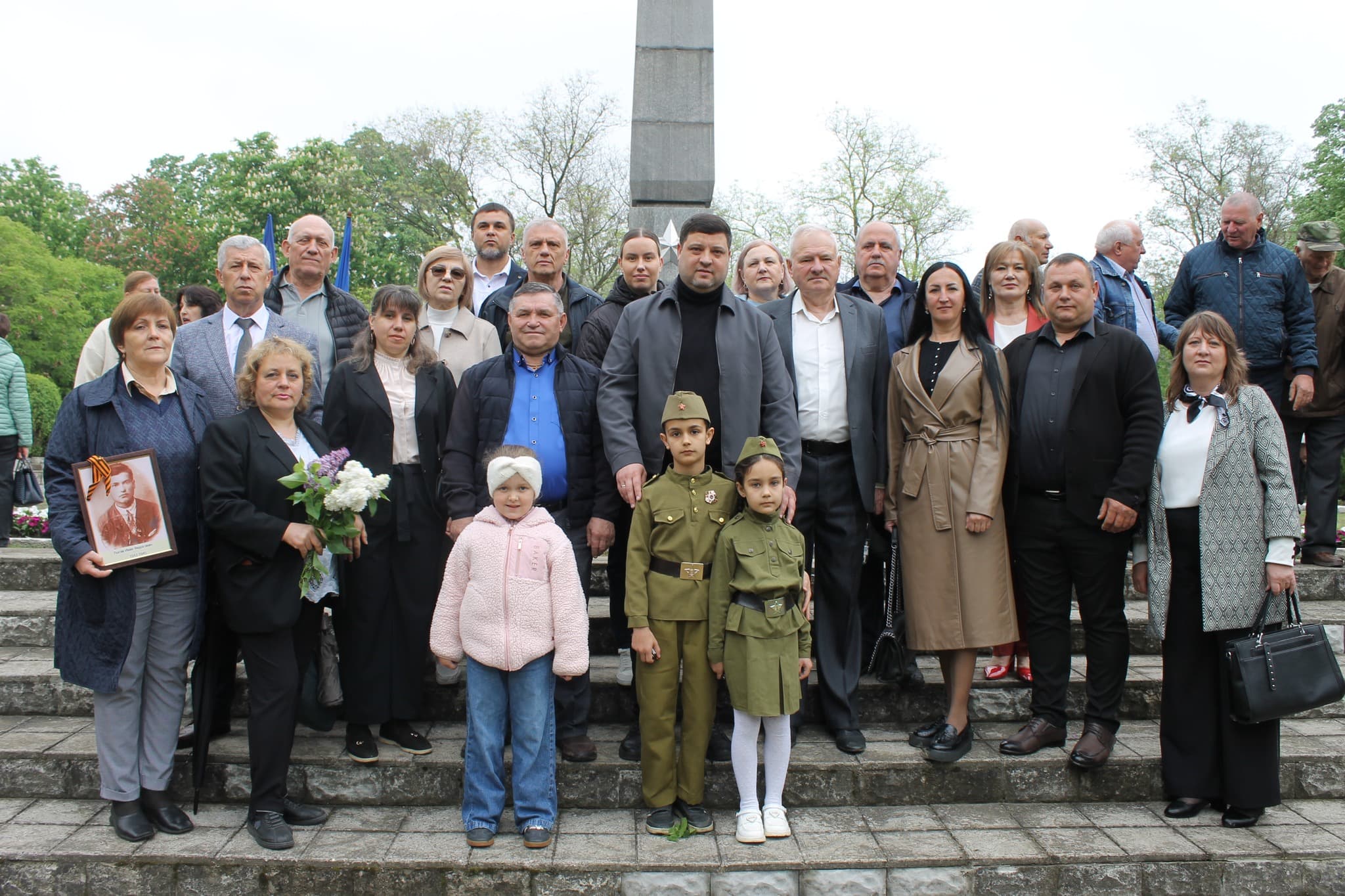 (FOTO) Pe 9 mai, echipele Partidului Nostru din toată țara au omagiat pacea (31)