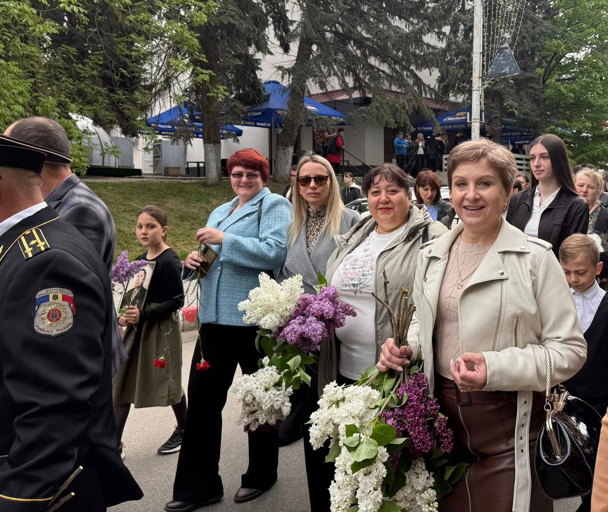 (FOTO) Pe 9 mai, echipele Partidului Nostru din toată țara au omagiat pacea (20)