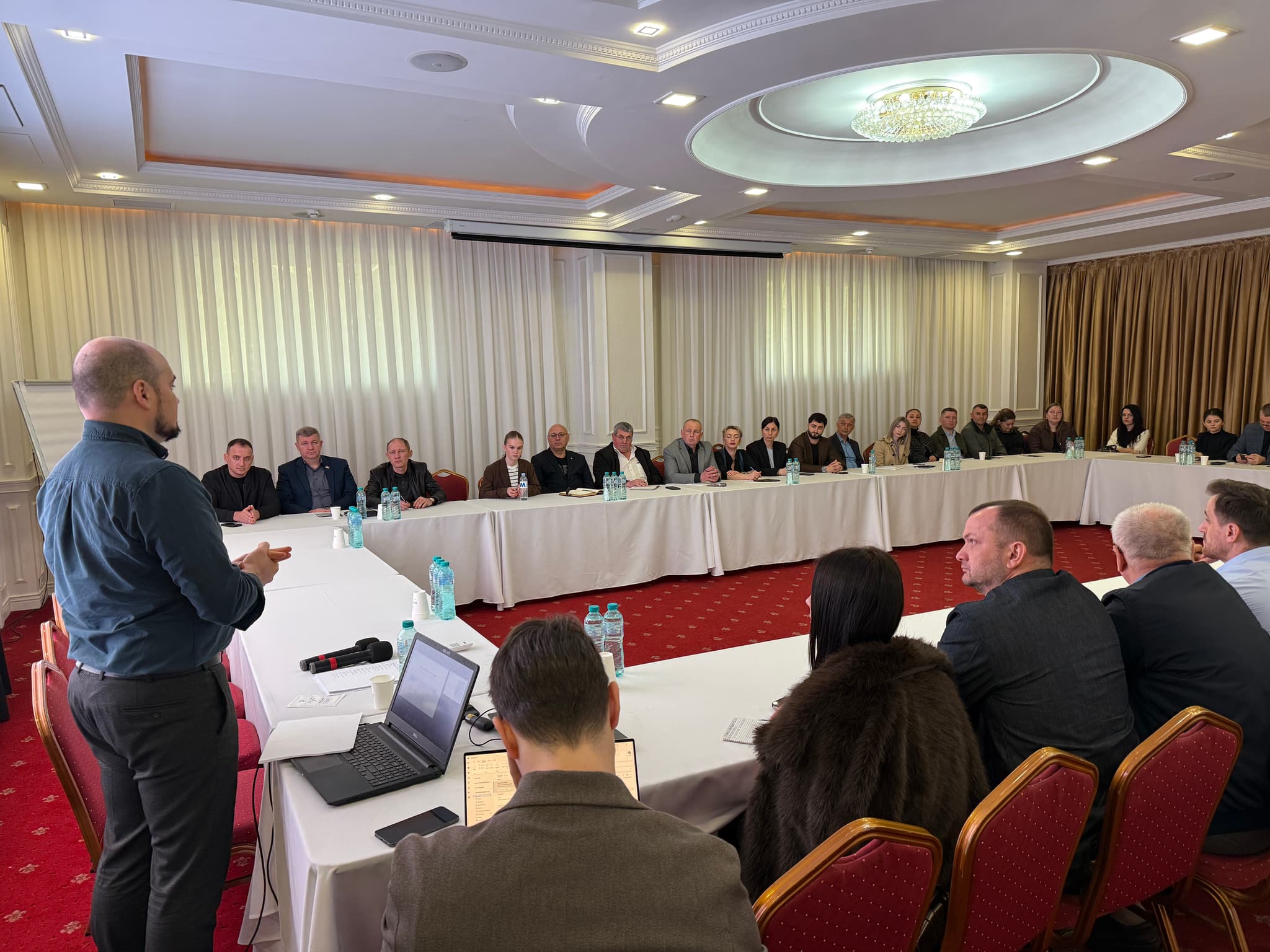 Un nou program de formare pentru consolidarea organizațiilor teritoriale ale Partidului Nostru (4)