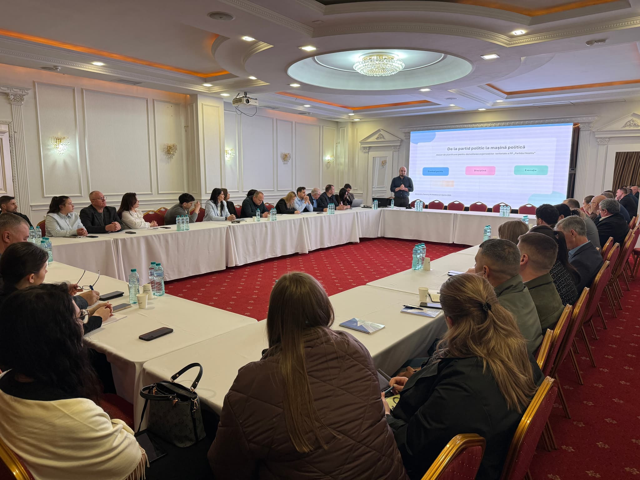 Un nou program de formare pentru consolidarea organizațiilor teritoriale ale Partidului Nostru (1)