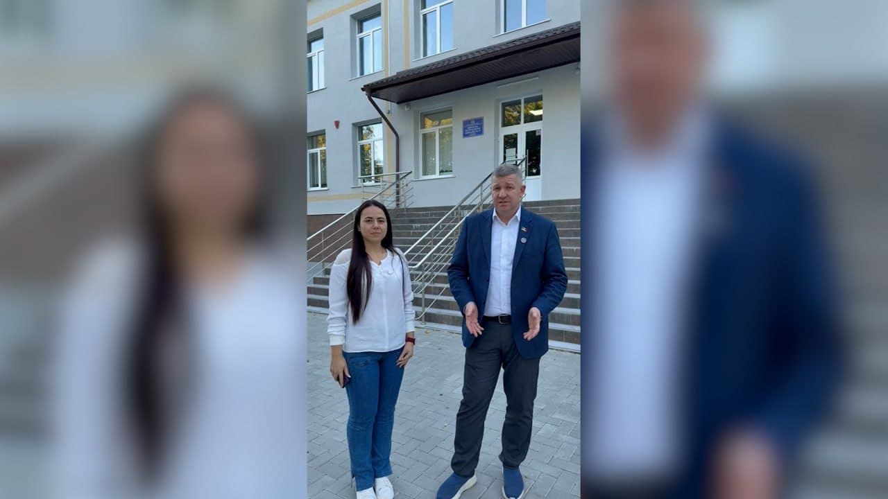 Denis Șova (Partidul Nostru) despre reparația Gimnaziului nr. 77 din Cricova: „Un exemplu al modului în care trecem peste diferențele politice de dragul copiilor noștri”