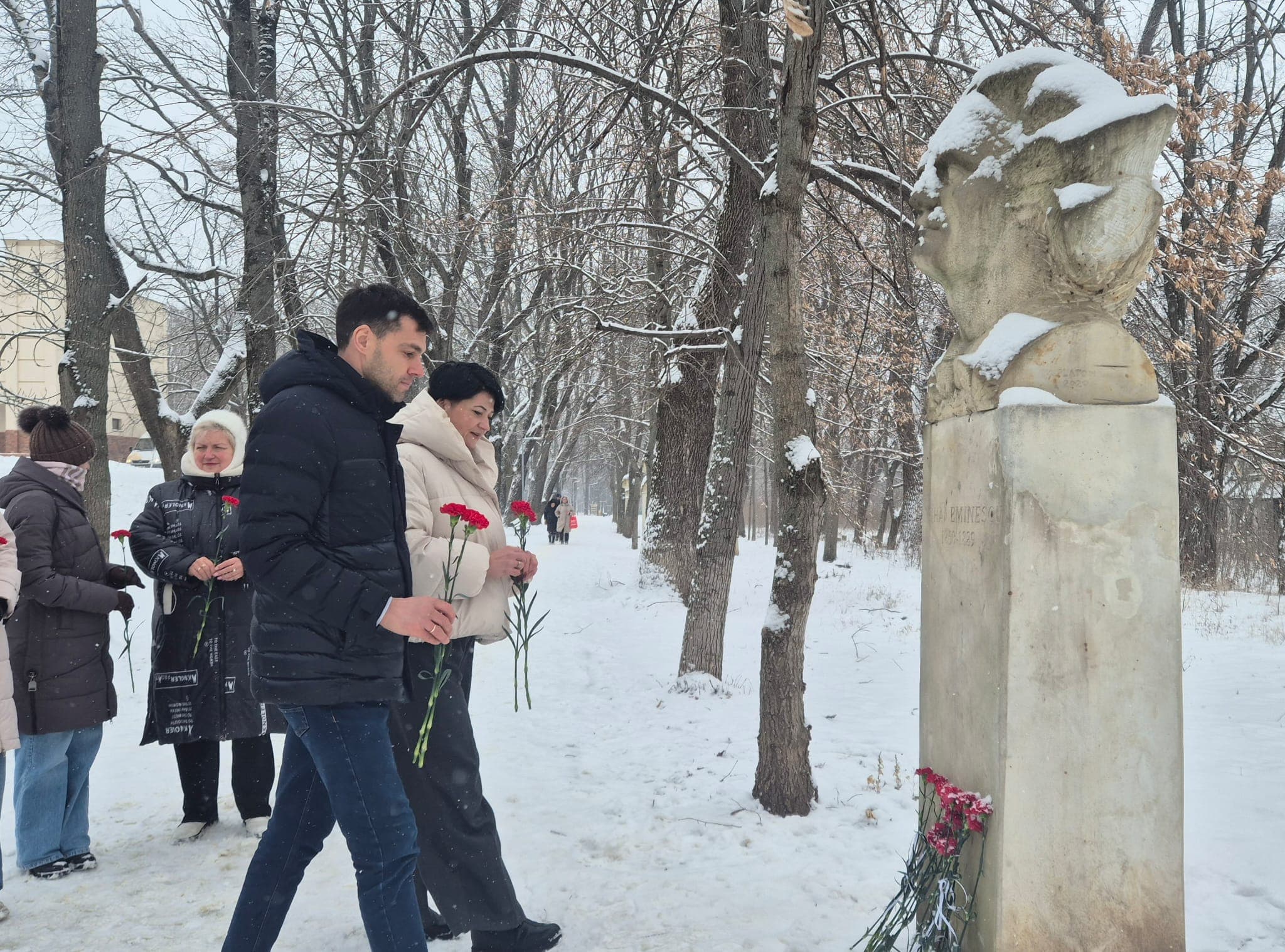 (FOTO) Mihai Eminescu, omagiat în localitățile conduse de primarii Partidului Nostru cu ocazia Zilei Naționale a Culturii (10)