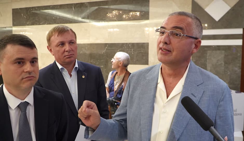 Renato Usatîi, despre standardele duble ale guvernării: „Critică concertele organizate din bani privați, dar tace când sunt cheltuite milioane din buget”