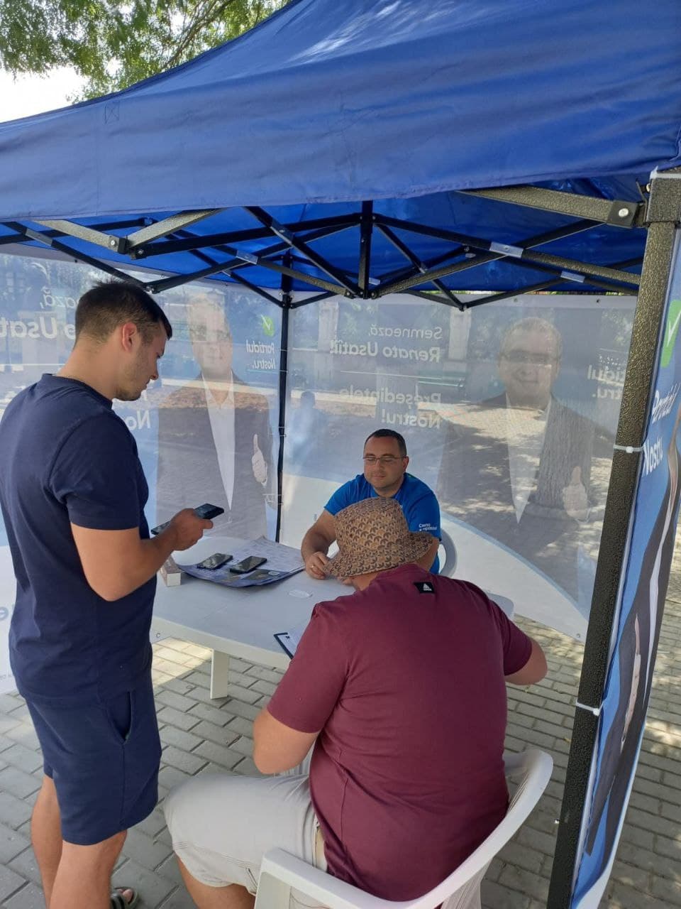 Colectarea semnăturilor în susținerea lui Renato Usatîi continuă activ în capitală și în toată țara: Scopul nu este doar să adunăm  semnături, ci și să unim oamenii (4)