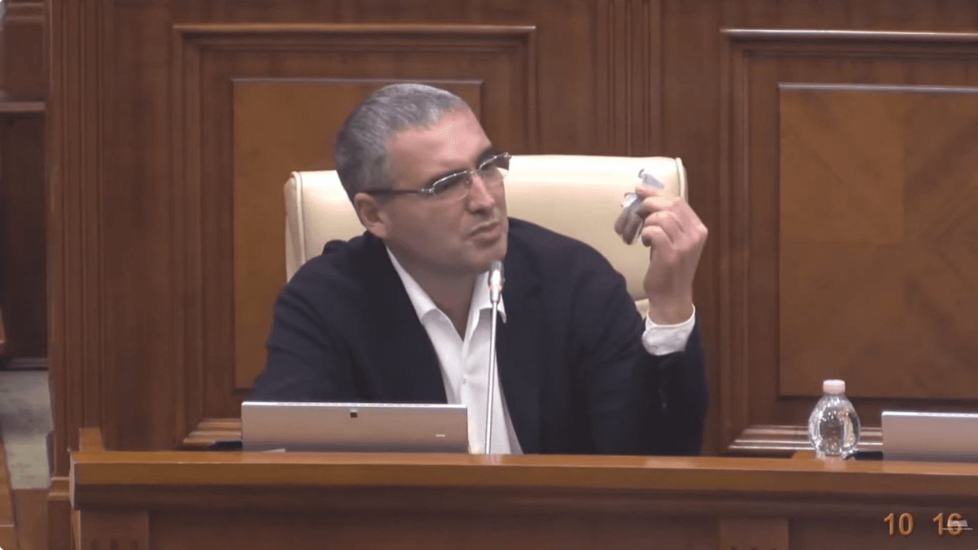 Renato Usatîi: Sau înverzim Moldova cu puieți de copaci formați sau continuăm imitarea împăduririi ca în legislaturile precedente!