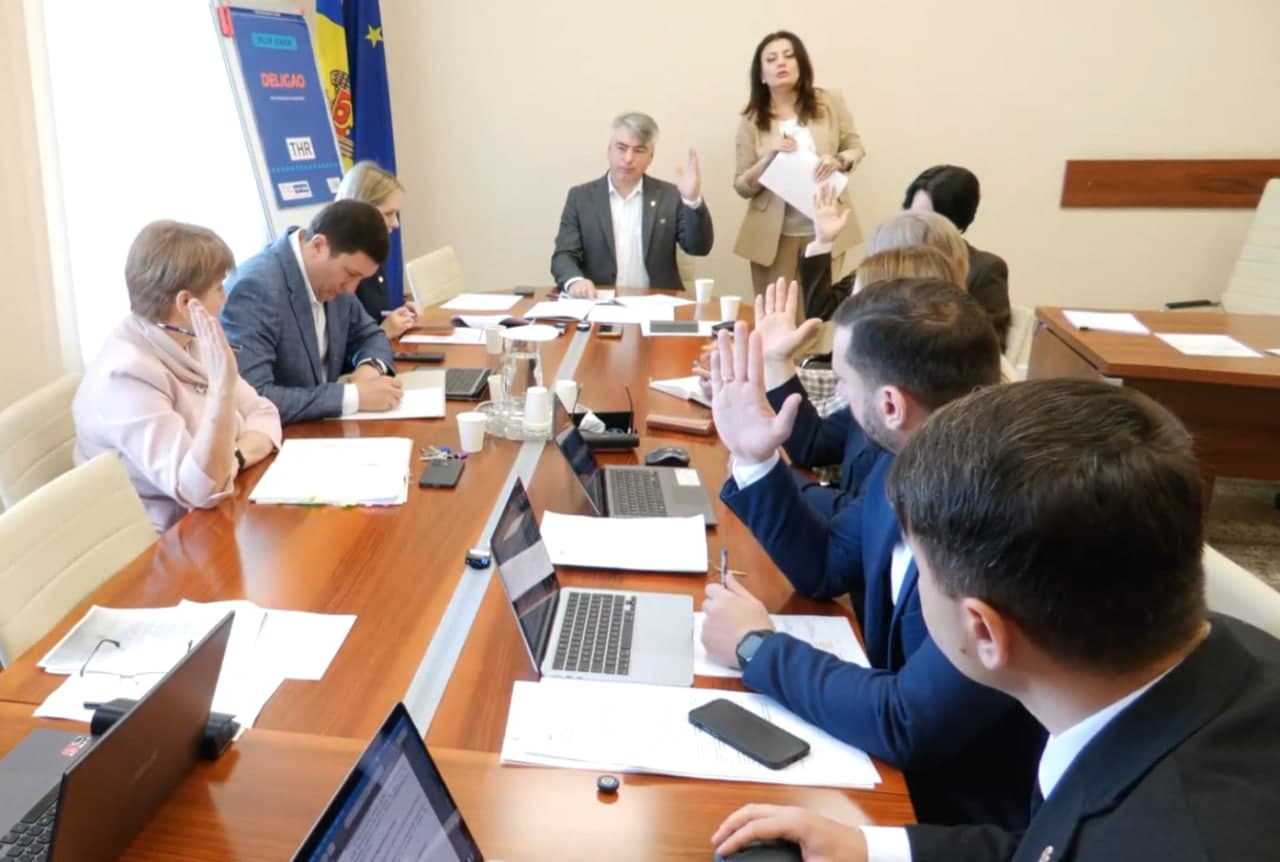 Proiectul Partidului Nostru privind restituirea accizei la motorină pentru fermieri, susținut în Comisia pentru protecția socială