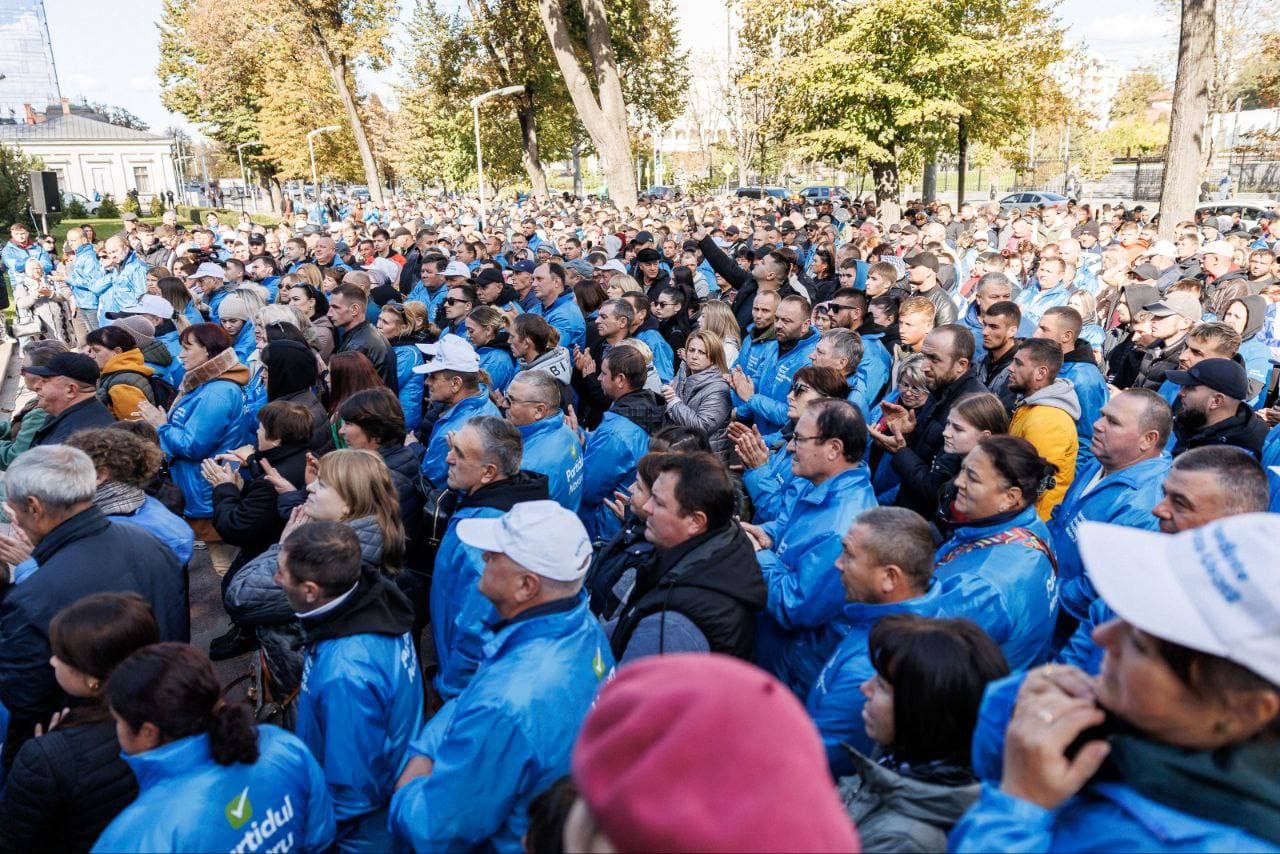 Renato Usatîi, alături de mii de susținători: pe 20 octombrie, Votăm DOAR PENTRU MOLDOVA! (14)