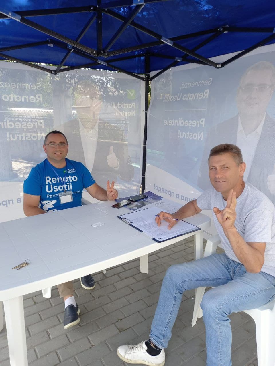 Colectarea semnăturilor în susținerea lui Renato Usatîi continuă activ în capitală și în toată țara: Scopul nu este doar să adunăm  semnături, ci și să unim oamenii (3)