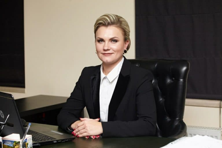 Nina Cereteu: „Nu poți construi o țară europeană distrugând, în grabă și fără consimțământ, instituția cea mai apropiată de cetățean: primăria satului și a orașului său!”