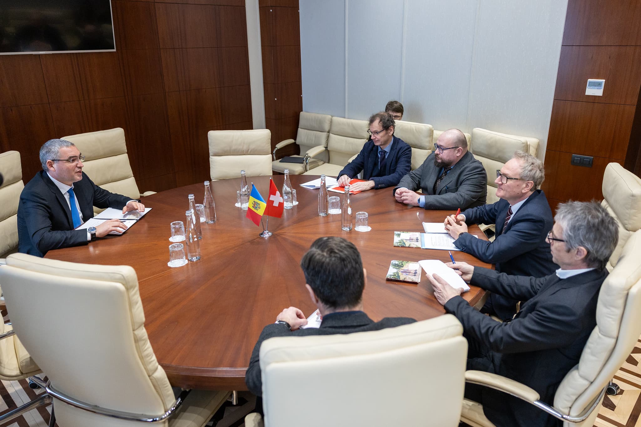 Renato Usatîi a avut o întrevedere cu delegația elvețiană: ”Experiența elvețiană în domeniul democrației este un model care poate inspira reforme reale în Moldova”