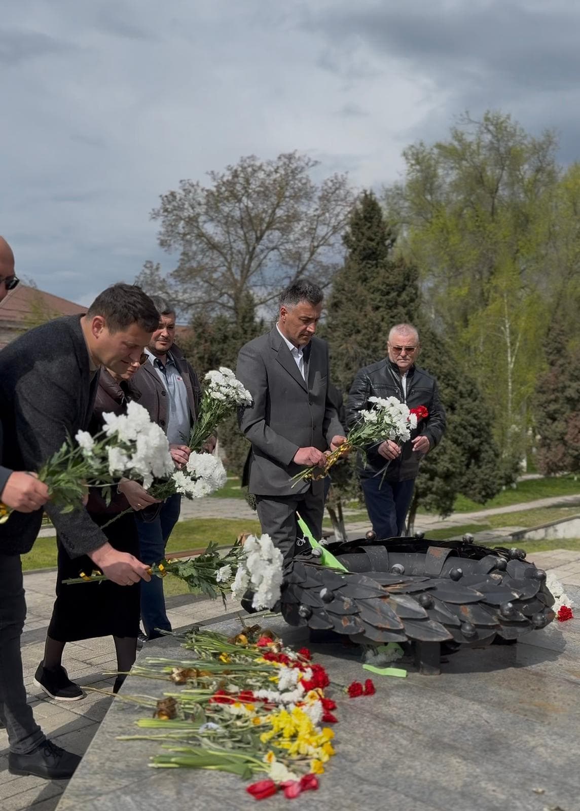 Partidul Nostru a comemorat victimele de la Cernobîl. Renato Usatîi: „Datoria noastră este să le cinstim memoria și să avem grijă de veterani” (14)