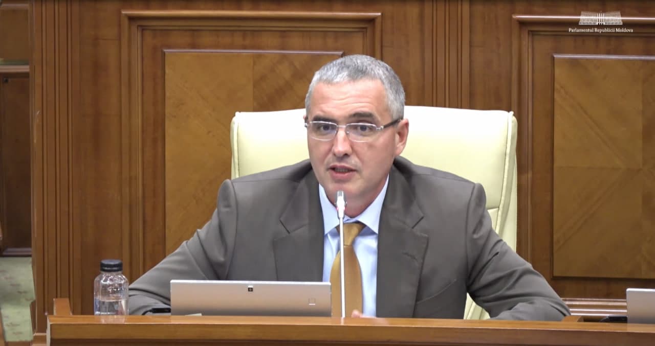 REACȚIE DURĂ din partea lui Renato Usatîi la refuzul majorității PAS de a institui Ziua Memoriei Victimelor Violenței Domestice, propusă de fracțiunea Partidului Nostru