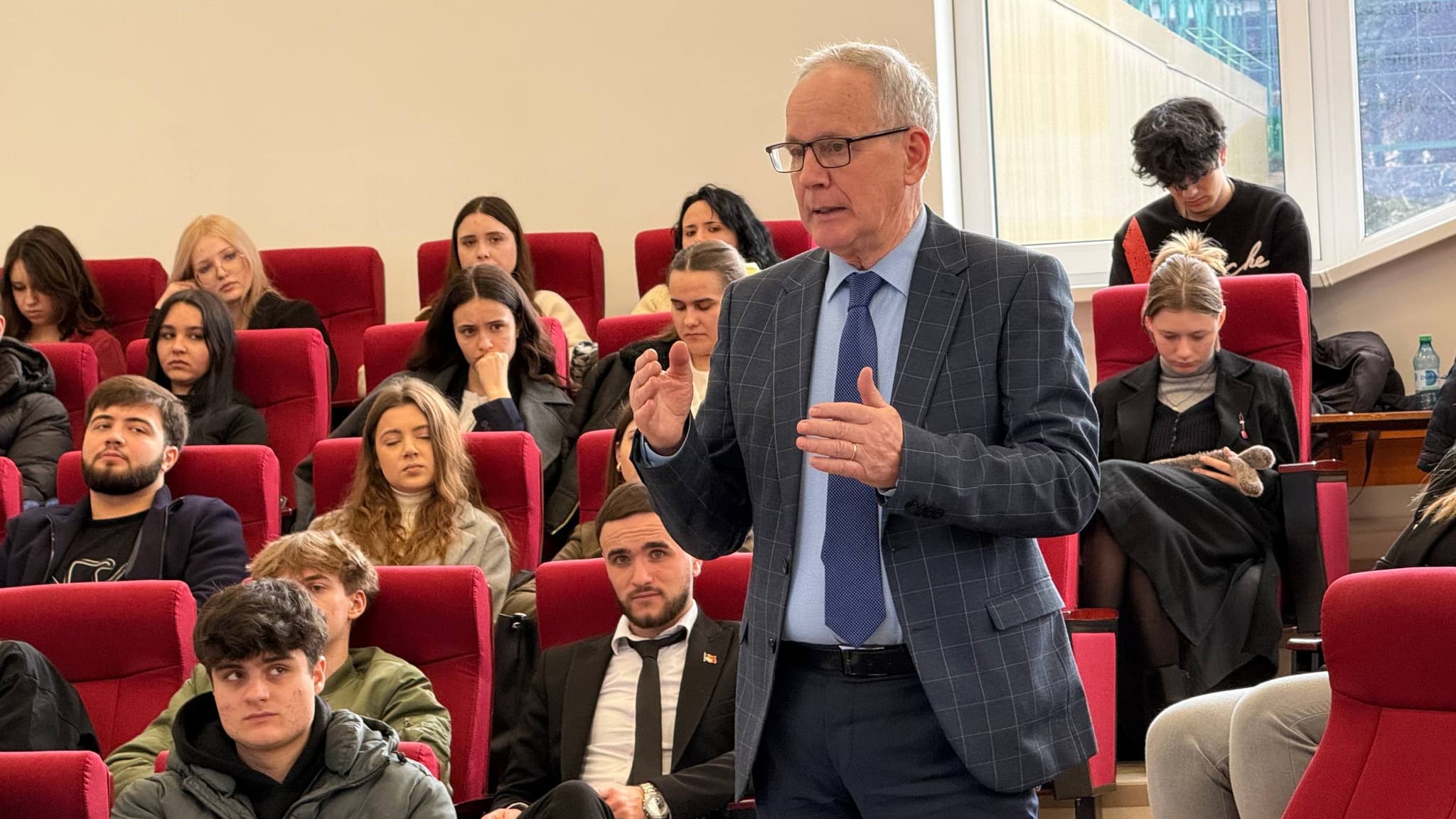 Deputatul Partidului Nostru, Alexandr Berlinschii, către studenții FRIȘPA: Vă îndemn să vă stabiliți scopuri bine definite și să nu renunțați niciodată la ele! (2)