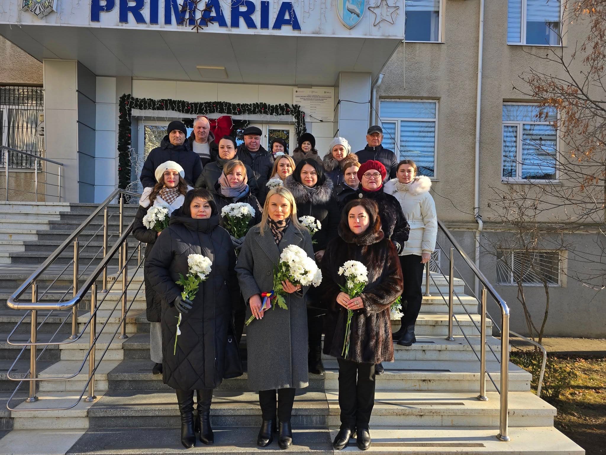 (FOTO) Primarii Partidului Nostru, mesaje de recunoștință și omagiu pentru oamenii de cultură cu ocazia Zilei Naționale a Culturii și aniversării lui Mihai Eminescu (4)