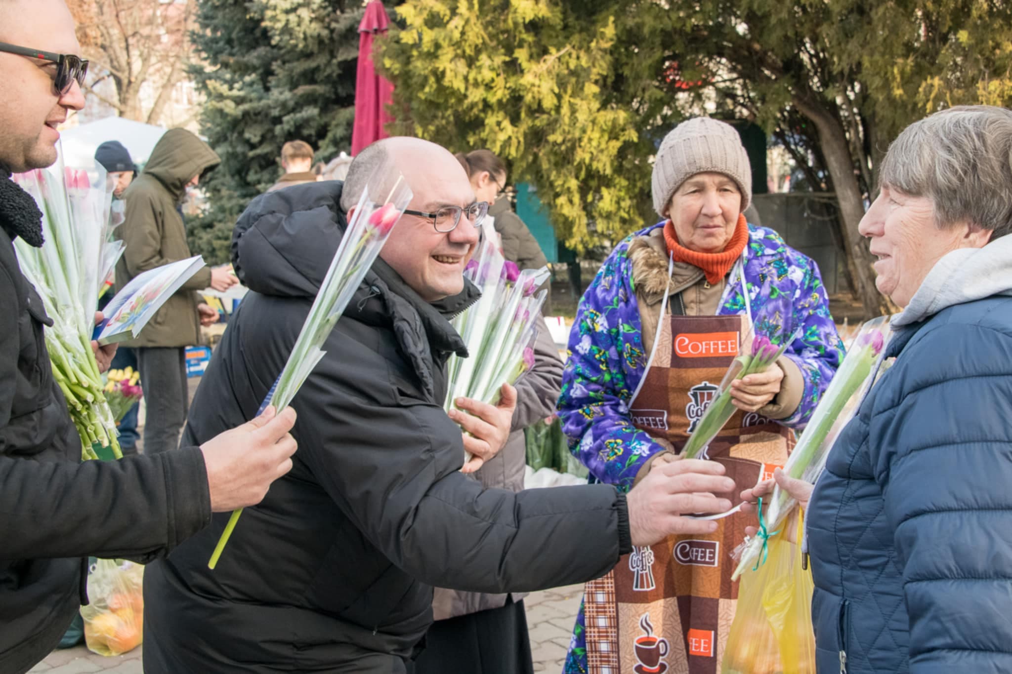 (FOTO) Partidul Nostru a adus primăvara în sufletele femeilor din toată țara (15)