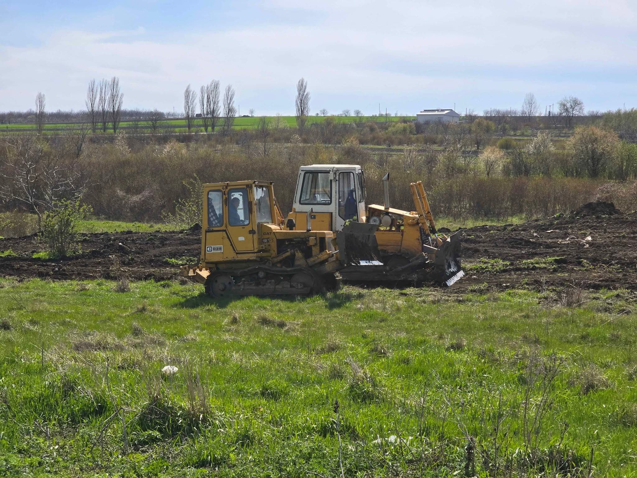 Reconstrucție cu implicare directă: primarul Nina Cereteu verifică stadiul lucrărilor de modernizare a infrastructurii în Drochia (2)