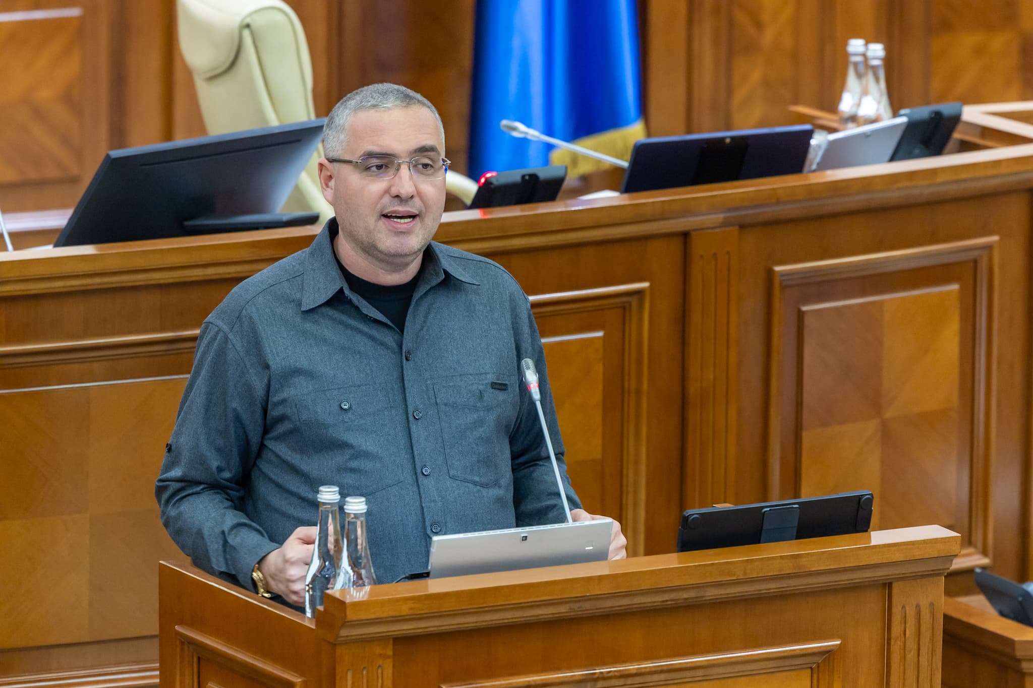 Renato Usatîi: „Statul nu întoarce nimic înapoi. În loc să dezvoltăm portul, statul îl cedează”