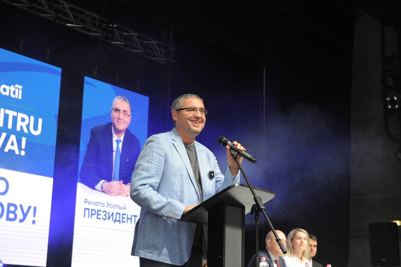 27.09.2024 - Meeting of the presidential candidate Renato Usatîi and candidates for the positions of counselors Alexandru Berlinschi, Igor Pohilă, and Olesea Vîrtosu with the residents of Bălți