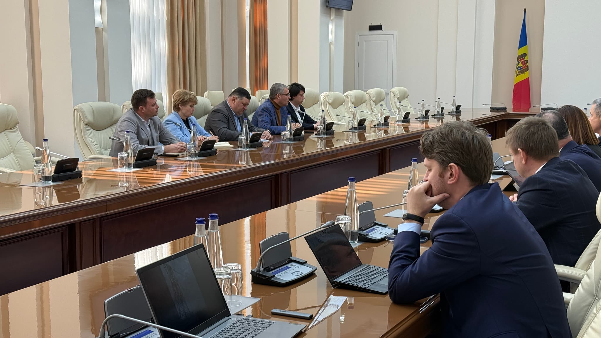 25.03.2026 – First extended meeting with representatives of parliamentary factions in the context of the State of Emergency