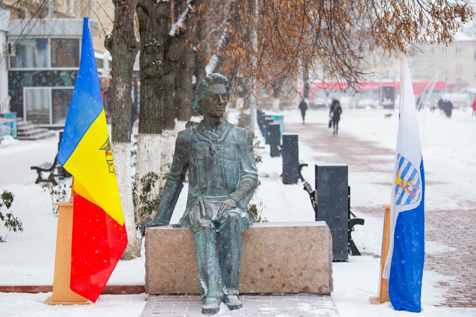 (FOTO) Mihai Eminescu, omagiat în localitățile conduse de primarii Partidului Nostru cu ocazia Zilei Naționale a Culturii (2)