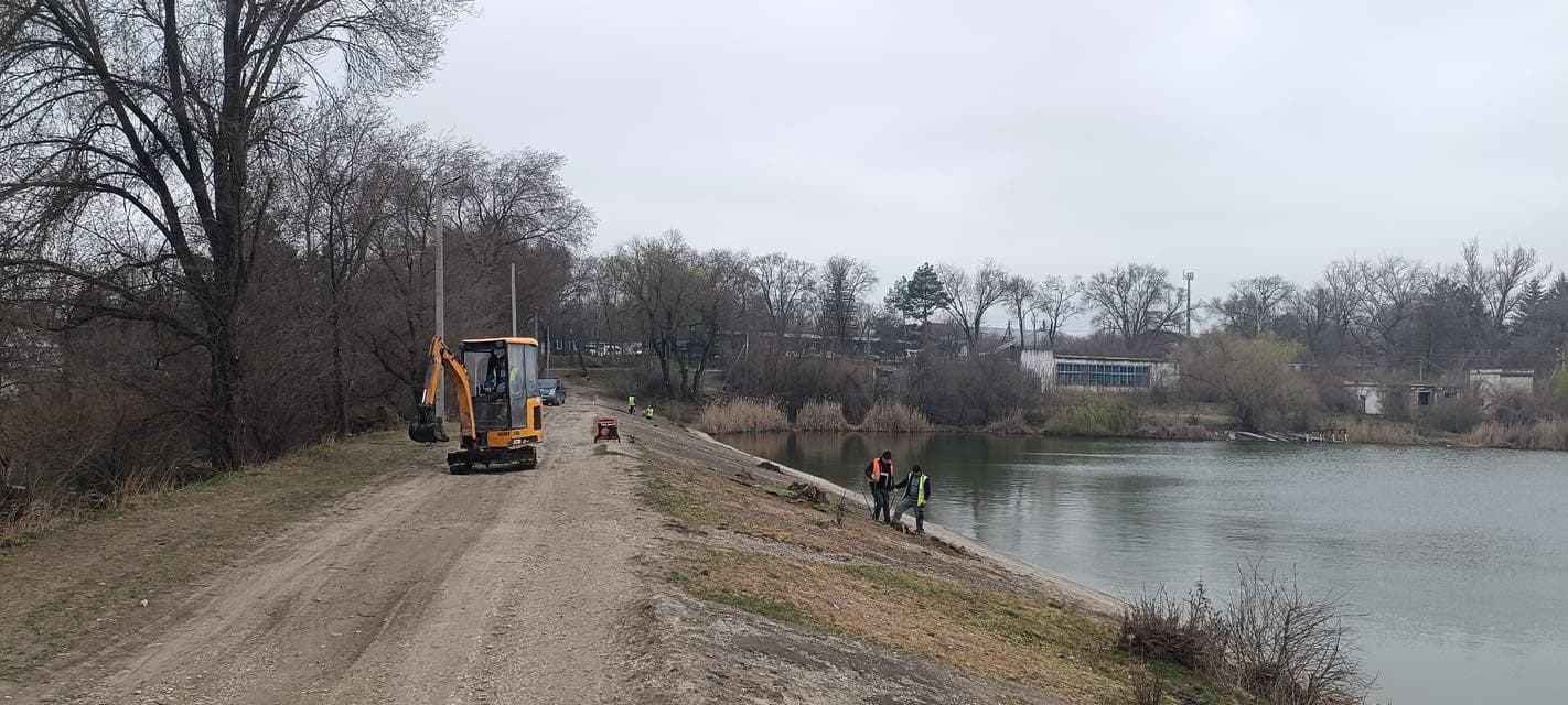 Barajul lacului Malinovca din Rîșcani va fi reconstruit   (2)