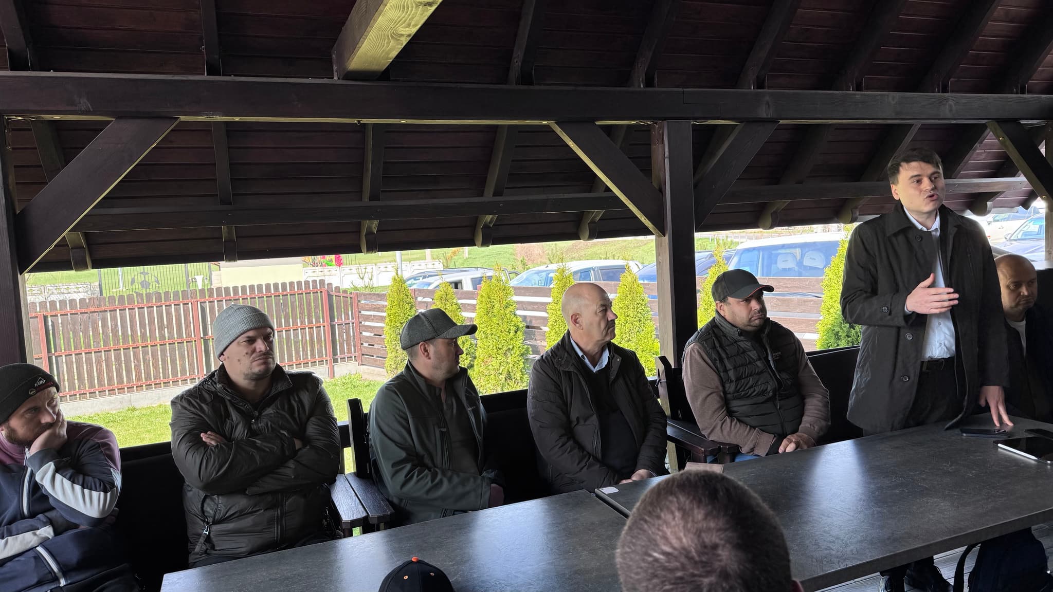 Deputații Partidului Nostru continuă dialogul cu fermierii: agricultorii din Hîncești cer măsuri urgente de sprijin fiscal și financiar