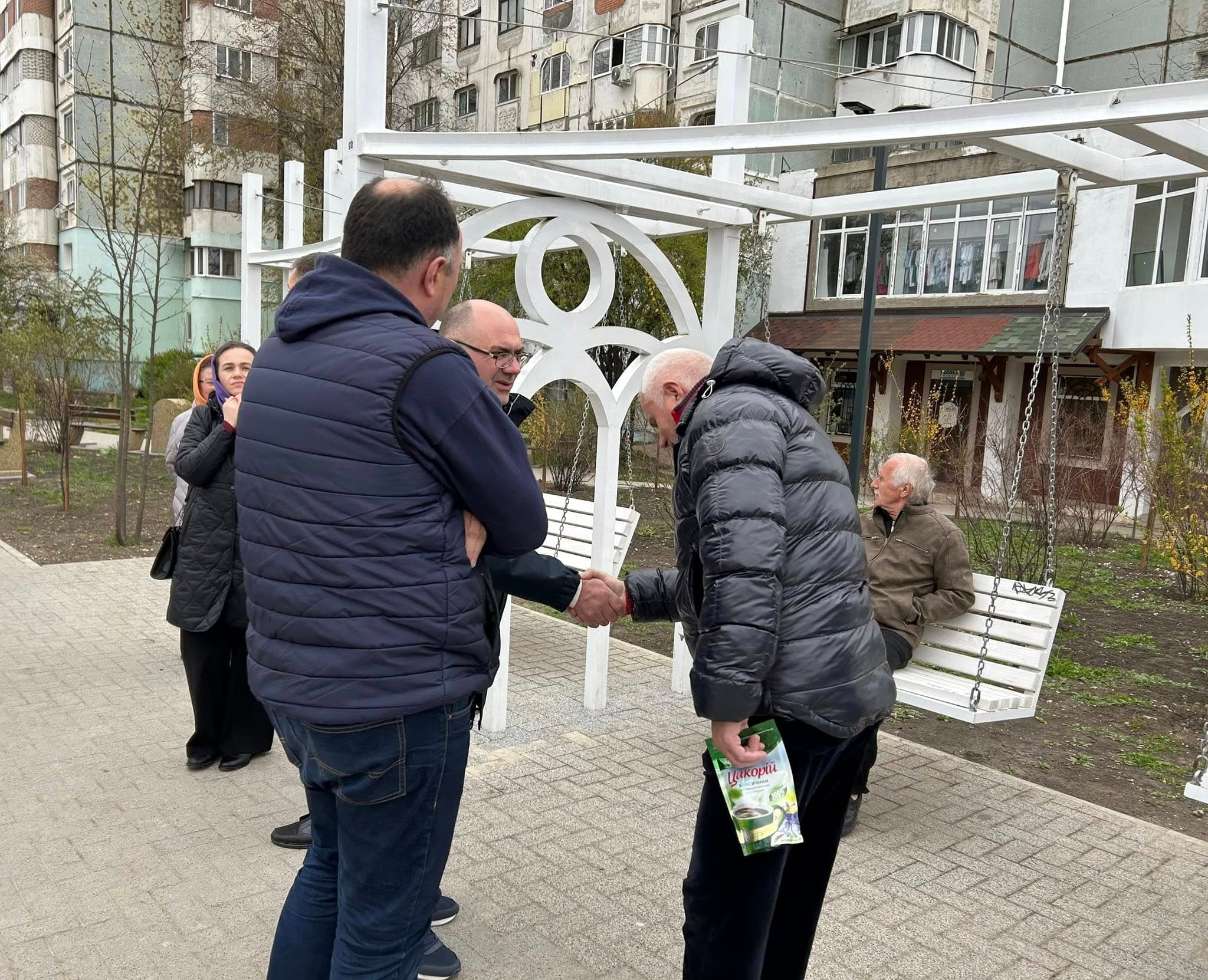 Partidul Nostru continuă dialogul cu bălțenii: vizită în cartierul „BAM”, Decebal–Alexandru cel Bun (4)