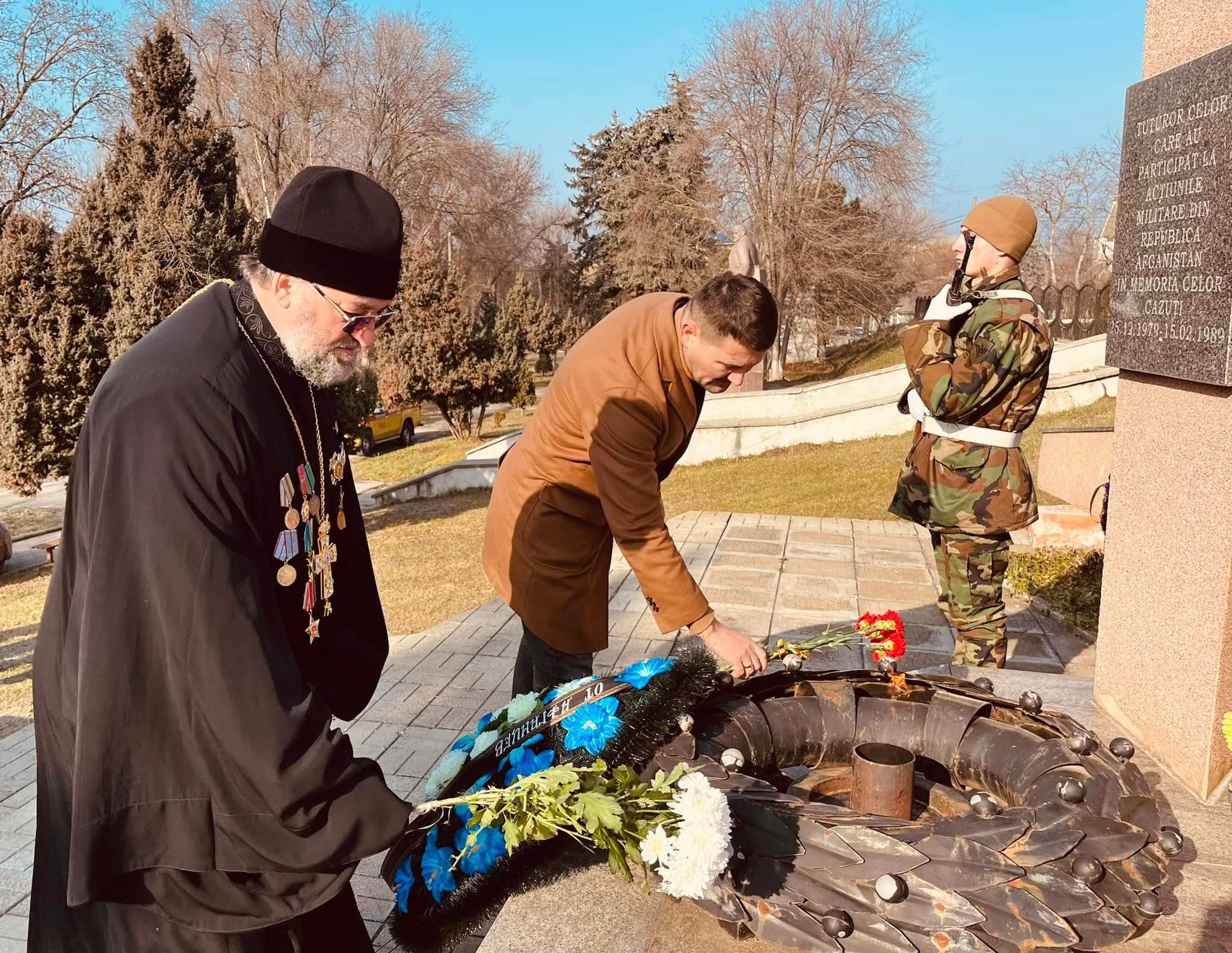 (FOTO) Omagiu adus veteranilor războiului din Afganistan, la 36 de ani de la retragerea trupelor sovietice (17)
