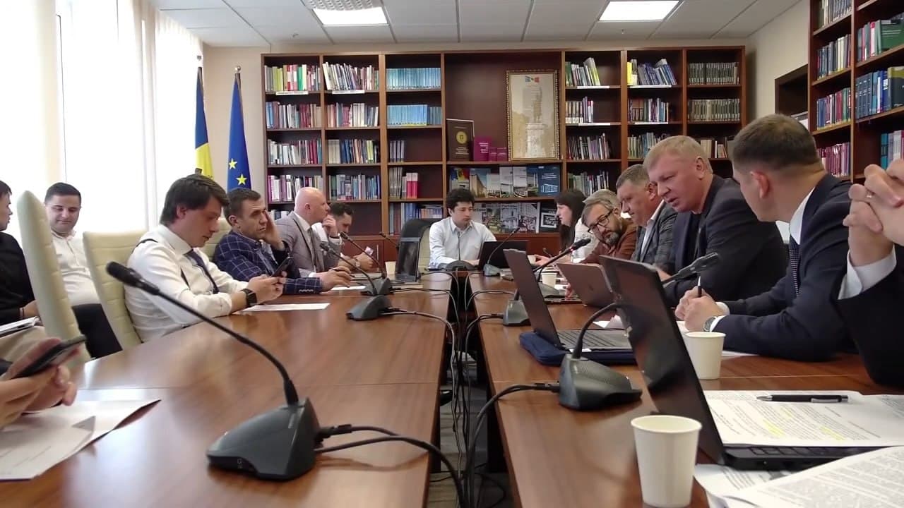 Constantin Cuiumju: Proiectul Guvernului privind identificarea deținătorilor cartelelor SIM lasă mână liberă escrocilor. Partidul Nostru cere măsuri drastice pentru siguranța cetățenilor