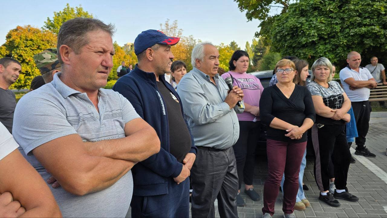 Cetățenii salută inițiativa lui Renato Usatîi de a deschide magazine sociale de stat în fiecare raion (5)