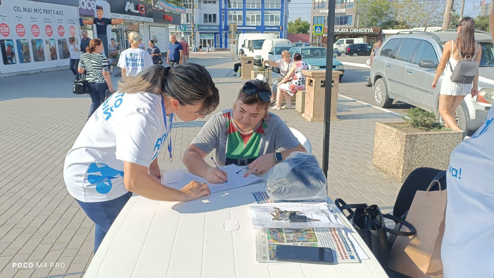 Mobilizare în capitală și în centrele raionale pentru Renato Usatîi: Colectarea semnăturilor continuă (9)