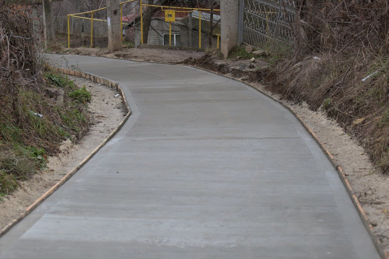(FOTO/VIDEO) Municipiul Bălți implementează soluții inovatoare pentru drumuri greu accesibile (4)