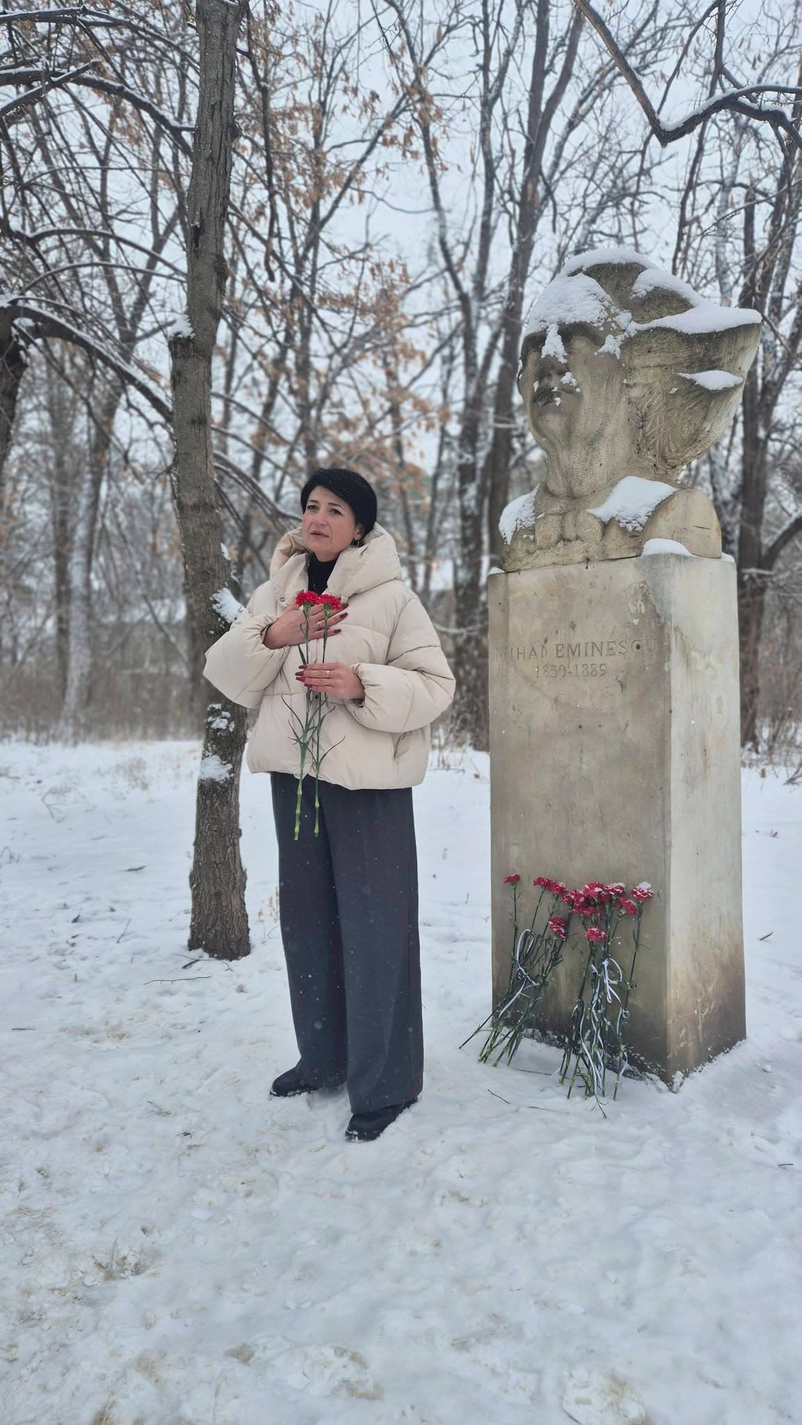 (FOTO) Mihai Eminescu, omagiat în localitățile conduse de primarii Partidului Nostru cu ocazia Zilei Naționale a Culturii (12)
