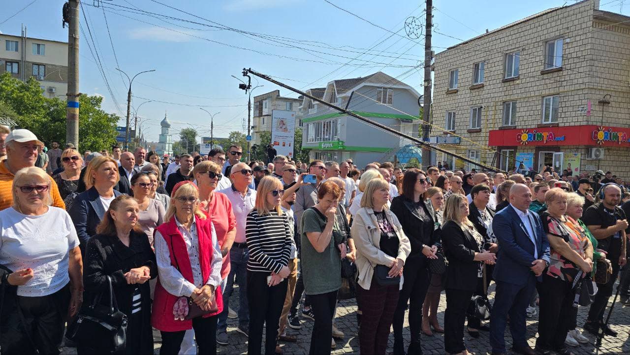 Renato Usatîi – DOAR PENTRU MOLDOVA! Candidatul Partidului Nostru s-a lansat în campania electorală în orașul de baștină Fălești (2)