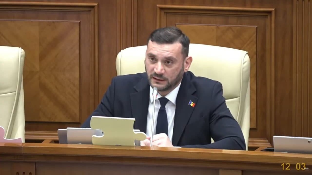 În urma sesizărilor cetățenilor, deputatul Partidului Nostru, Nicolae Margarint, a propus extinderea atribuțiilor asociațiilor de proprietari ca să poată gestiona proiecte de energie regenerabilă 
