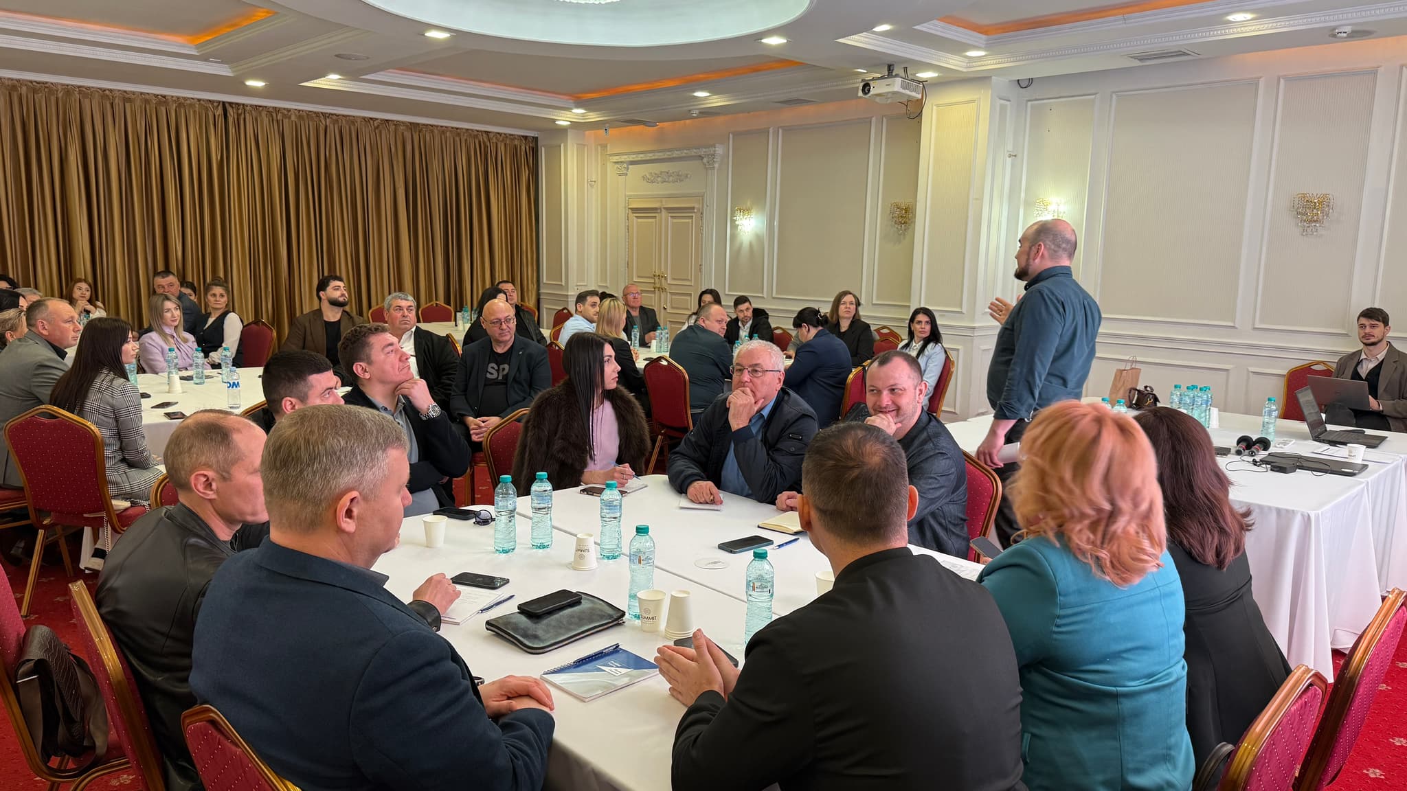 Un nou program de formare pentru consolidarea organizațiilor teritoriale ale Partidului Nostru (7)