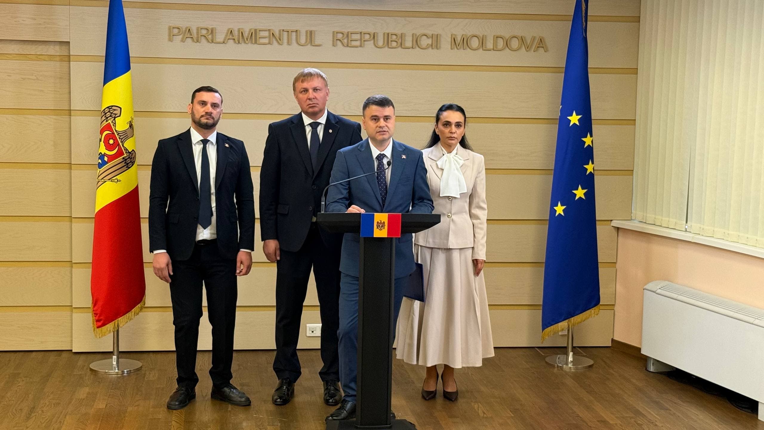 Partidul Nostru va înregistra un proiect de lege pentru combaterea violenței în familie. Alexandr Berlinschii: „Poliția trebuie să acționeze imediat, să urmărească permanent situația și să protejeze victima!”