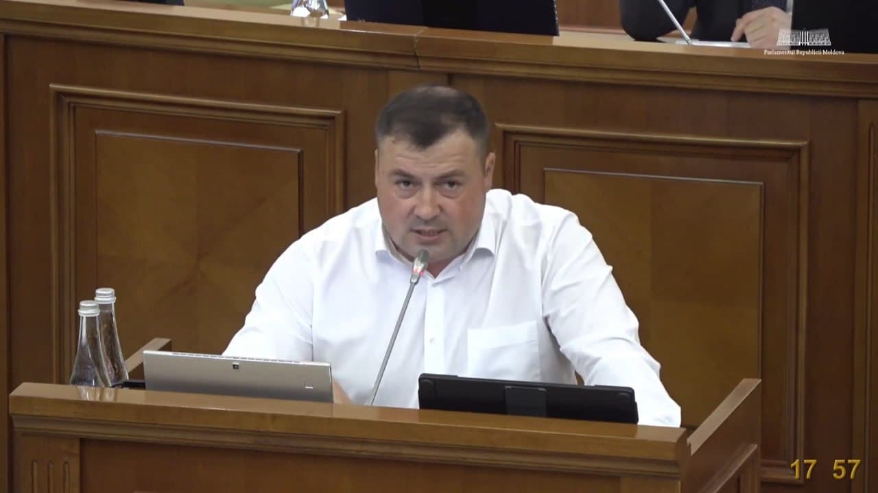 O eroare a guvernării reparată după câteva luni. Serghei Ivanov le cere ministerelor să renunțe la aroganță și să fie mai responsabili