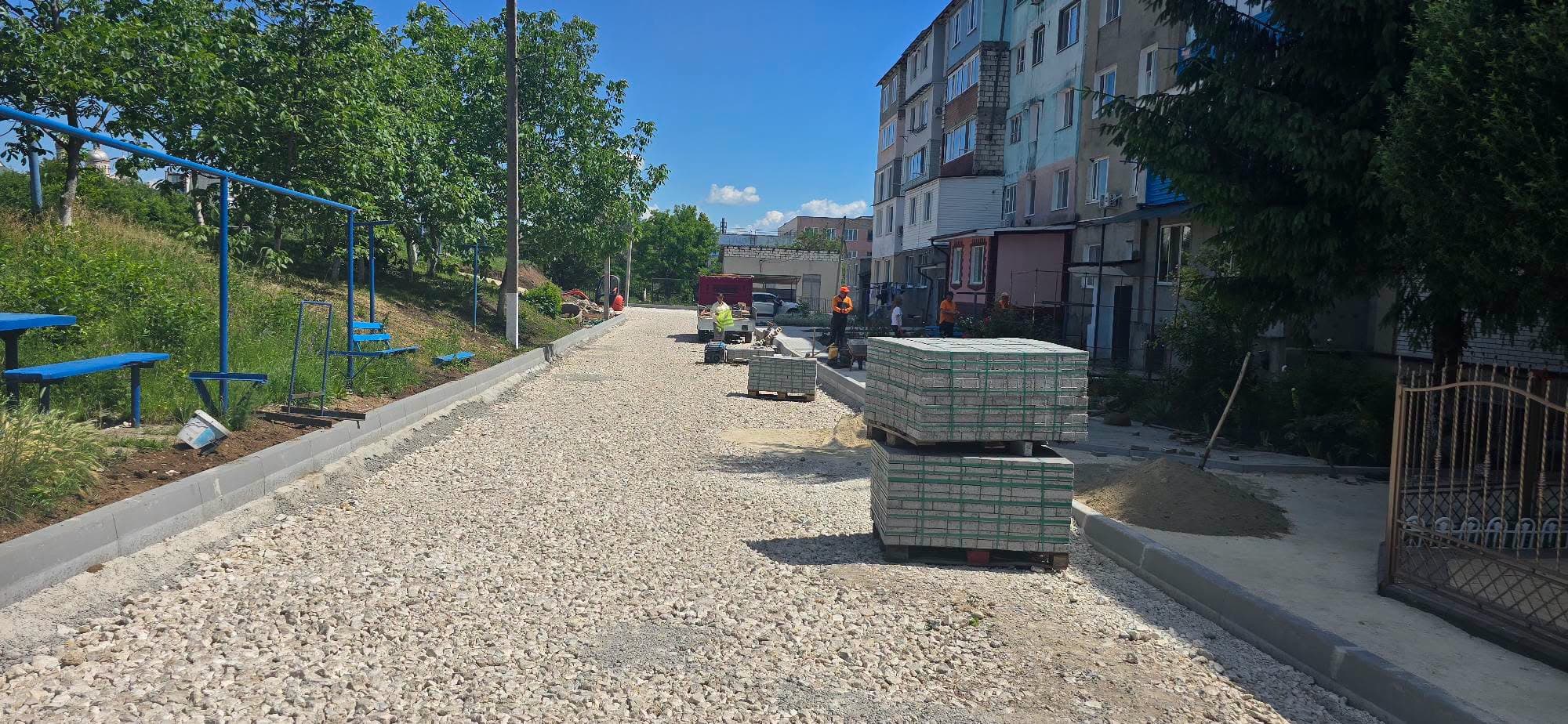 Primarul orașului Drochia, Nina Cereteu: Orașul a devenit un adevărat șantier. Continuă lucrările de reparație a drumurilor, trotuarelor și iluminatului stradal (4)