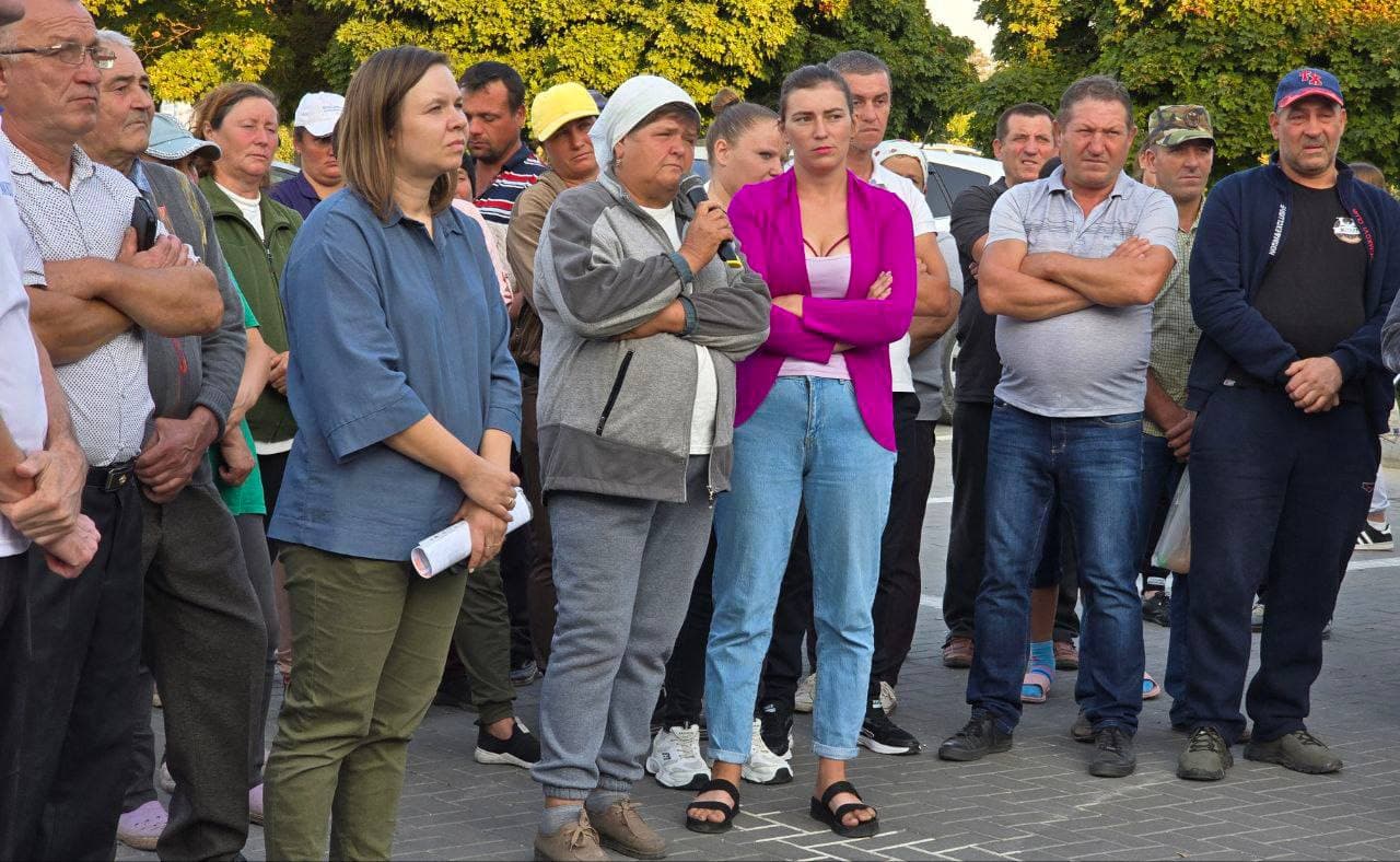 Cetățenii salută inițiativa lui Renato Usatîi de a deschide magazine sociale de stat în fiecare raion (1)