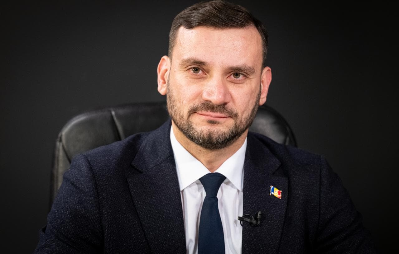 Nicolae Margarint: Fracțiunea Partidului Nostru va continua să promoveze inițiative pentru consolidarea sistemului de asistență socială, îmbunătățirea condițiilor de muncă a specialiștilor și protecția persoanelor vulnerabile