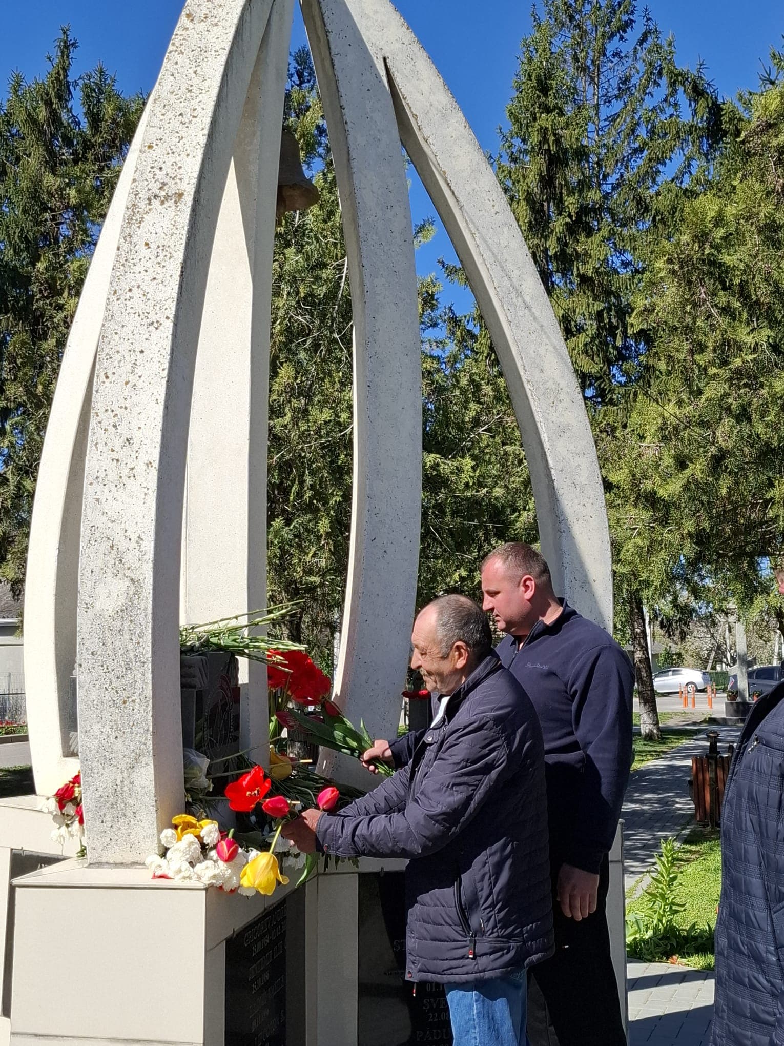 Partidul Nostru a comemorat victimele de la Cernobîl. Renato Usatîi: „Datoria noastră este să le cinstim memoria și să avem grijă de veterani” (20)
