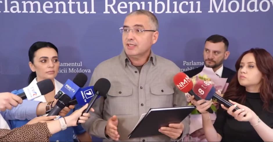 Renato Usatîi a anunțat înregistrarea proiectului de lege elaborat de Partidul Nostru pentru prevenirea escrocheriilor telefonice și digitale 