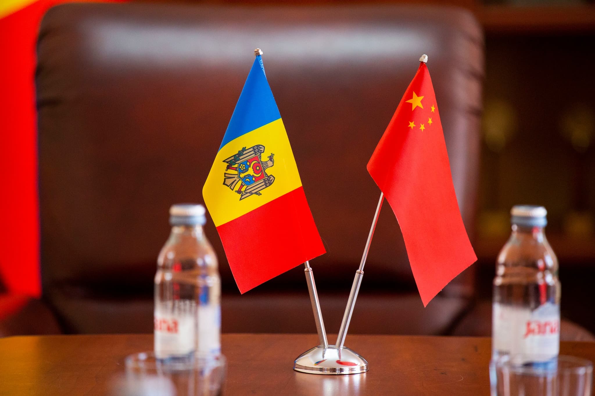 Primarul municipiului Bălți, Alexandr Petkov, a invitat compania chineză Yutong să deschidă la Bălți o uzină de asamblare a autobuzelor electrice.  (2)