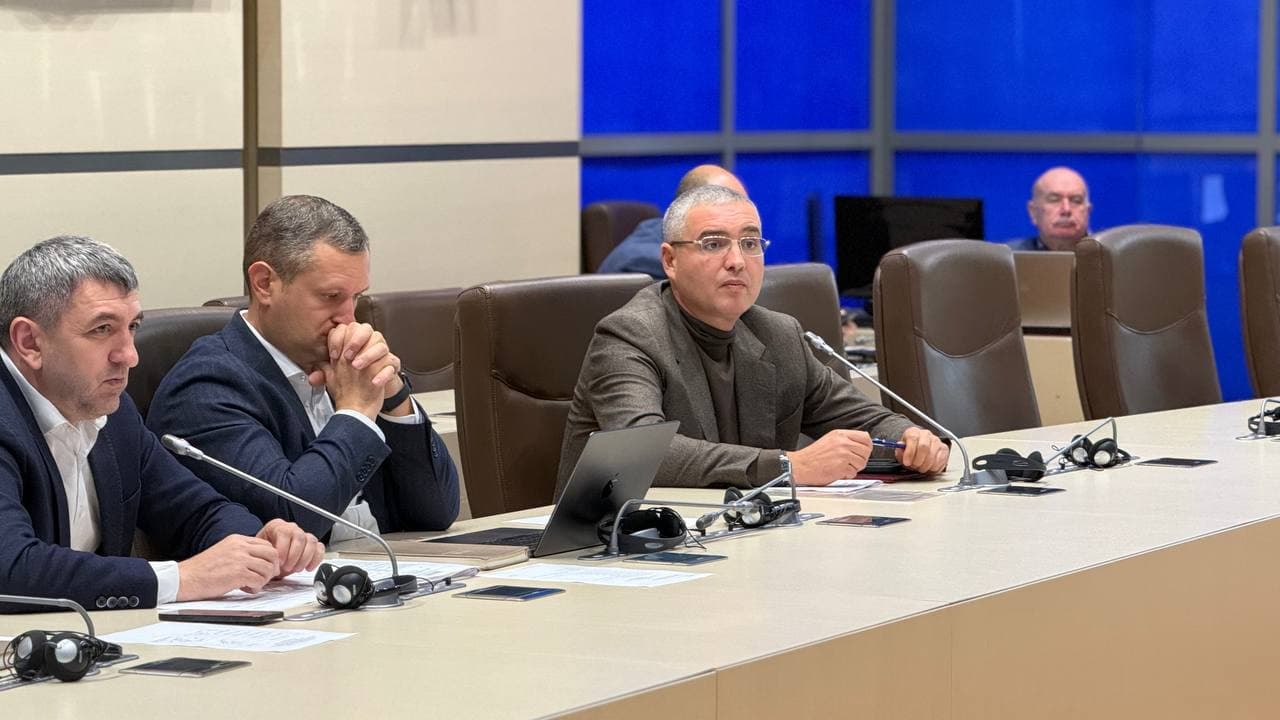 Partidul Nostru propune ca autoritățile locale să poată bloca accesul la clădirile abandonate și să instaleze bannere informative cu datele despre proiect